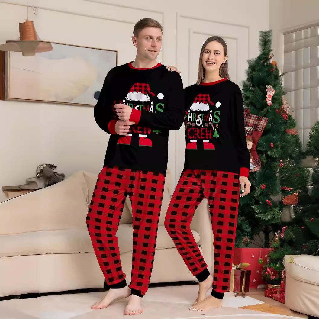 Wholesale Matching Family Christmas Crew Pajamas Family With Small Deer Letters Printed Christmas Pajamas Cotton Pajamas Set