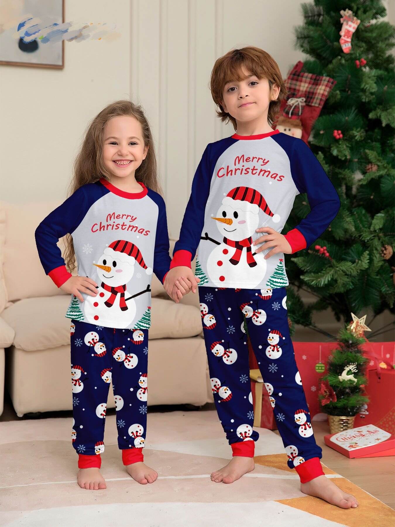 2024 New Christmas Family Pajamas Clothing Sets Fashion Home Wear Pajamas Printed Long Sleeved Family Parent Child Suit