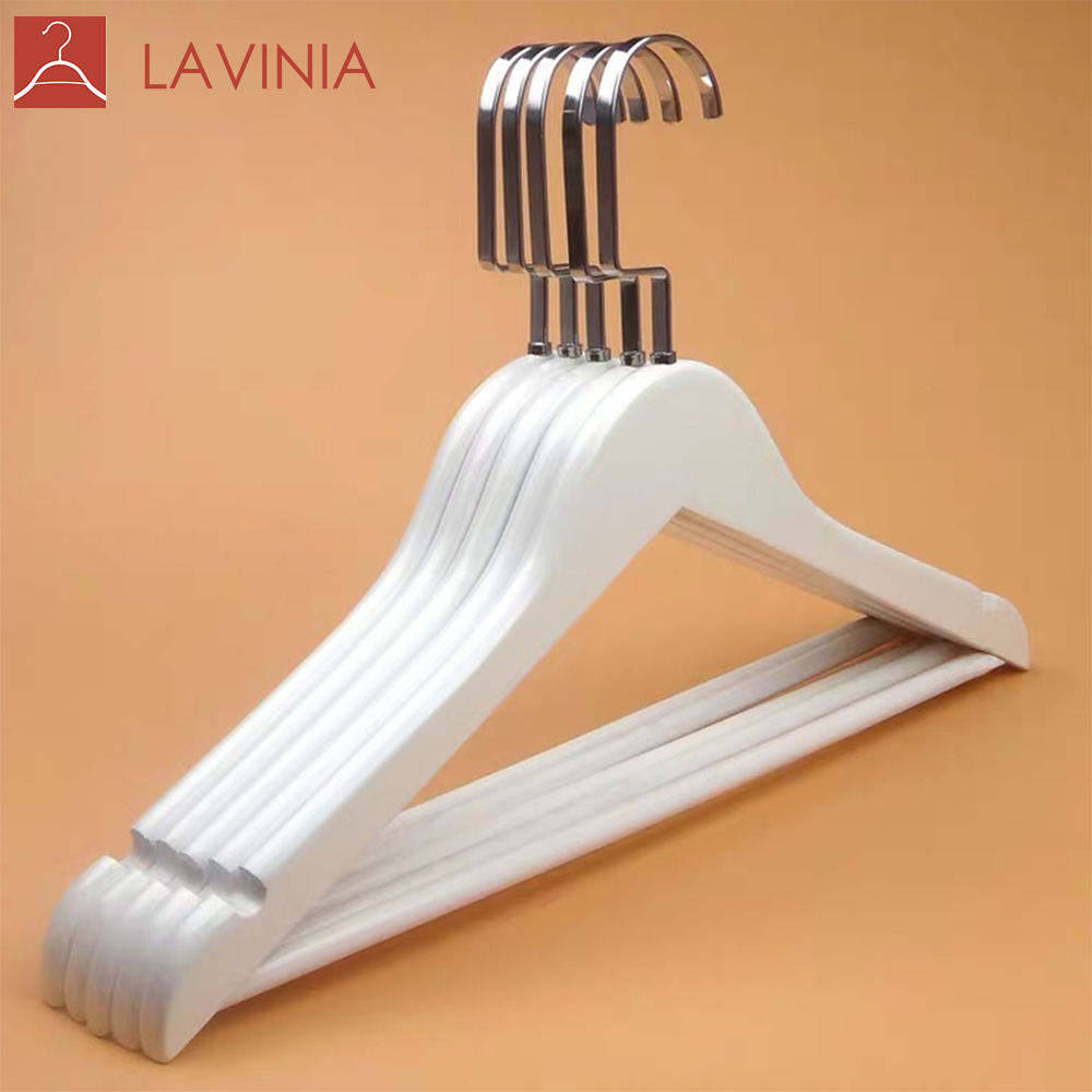 Lavinia Wholesale Factory Sale Custom Logo White Wood Hanger Clothes Hanger With Silver Gold Hook Wooden Hangers